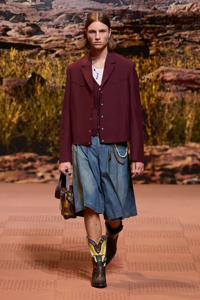 Look 22